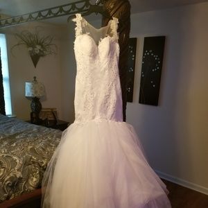 Wedding dress
